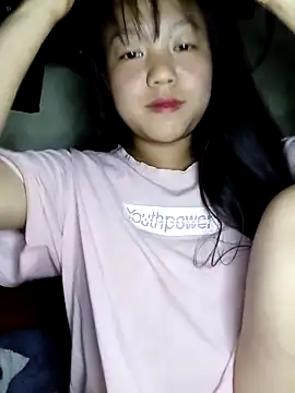 Quynhsumon online show from 03-10-26, 04:01