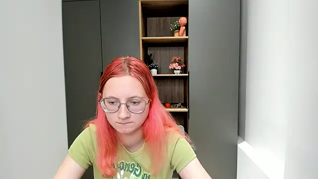 Snapshot of AdelaDelilla chatting on 10-23-25, 11:53 AdelaDelilla online show from 10-23-25, 11:53