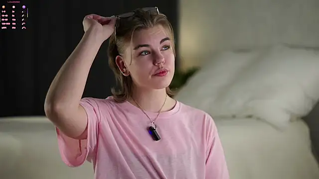 MelodyBaur online show from 12-16-25, 12:21