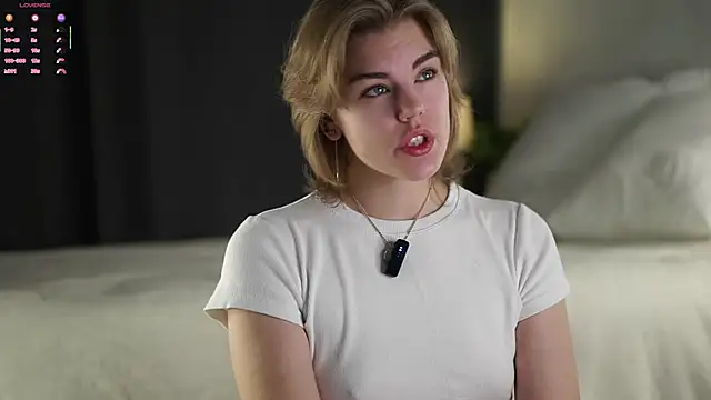 MelodyBaur online show from 12-19-25, 02:57