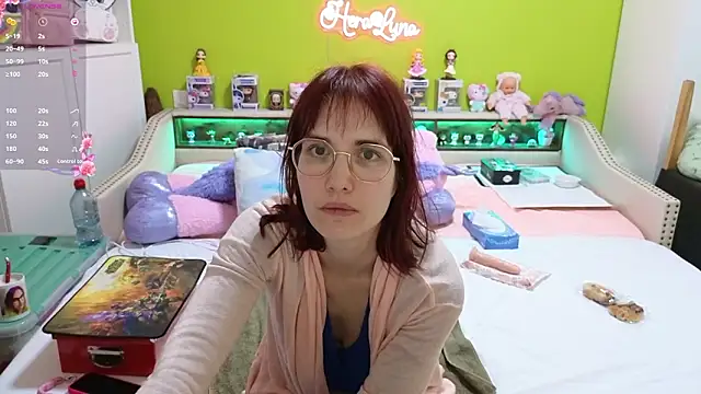  HeraLuna  online show from 02-16-26, 10:17