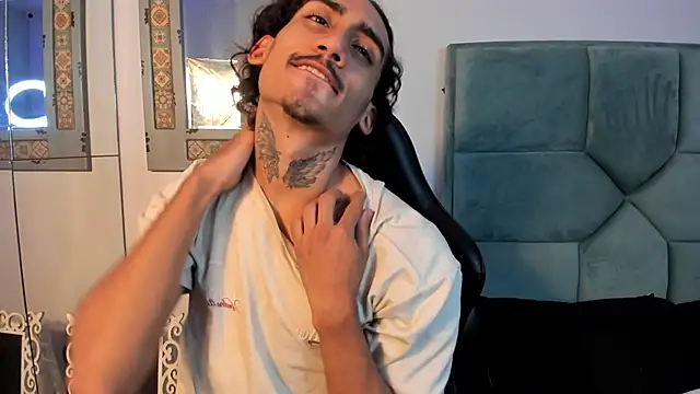 Mr Strike online show from 10-30-25, 02:57