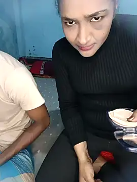 CoupleShow 432 online show from 11-21-25, 03:54