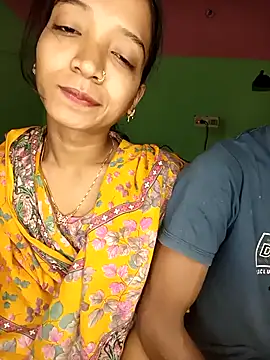 CoupleShow 432 online show from 02-19-26, 01:07