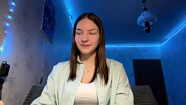 Beauty miIa online show from 11-13-25, 05:45