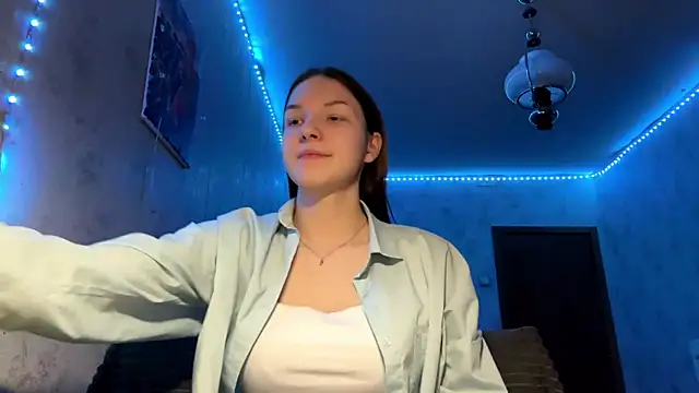 Beauty miIa online show from 11-14-25, 04:38