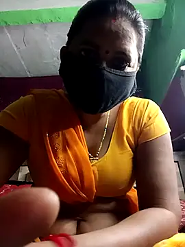 Snapshot of QRESABABY chatting on 12-15-25, 07:45 QRESABABY online show from 12-15-25, 07:45
