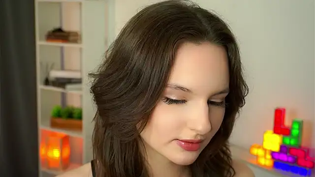 Snapshot of AlonaBackers chatting on 10-25-25, 10:12 AlonaBackers online show from 10-25-25, 10:12