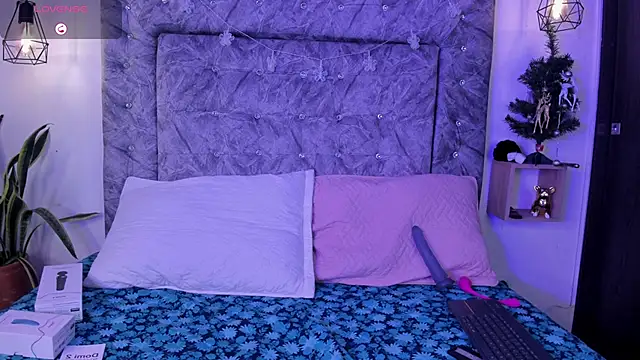 Amatista desire online show from 12-21-25, 12:01