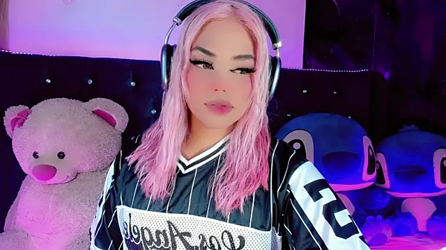 Alannys xHotx online show from 04-25-26, 02:03