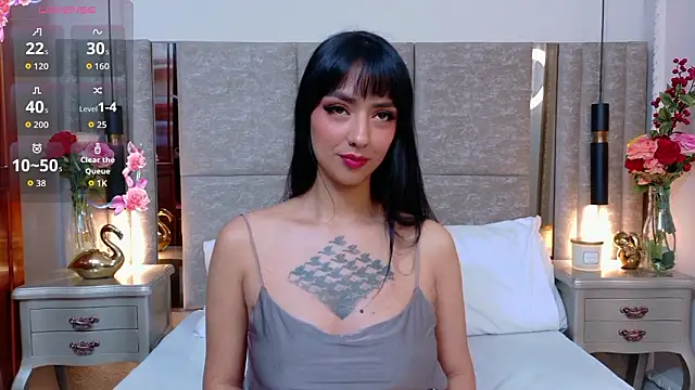 Snapshot of Penelope-Cross chatting on 02-11-26, 02:44 Penelope-Cross online show from 02-11-26, 02:44