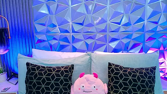 AdelineJhones online show from 03-27-26, 02:39