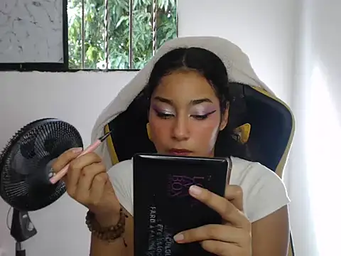 emily stars1 online show from 11-24-25, 07:46