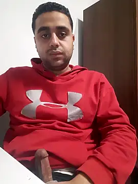 Snapshot of Egyptian1562@xh chatting on 02-13-26, 12:39 Egyptian1562xh online show from 02-13-26, 12:39