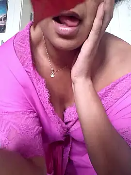 Bruninhadeusa online show from 01-08-26, 08:00