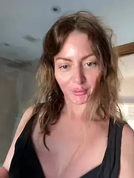 Snapshot of Lovelavender_ chatting on 05-26-26, 02:13 Lovelavender online show from 05-26-26, 02:13