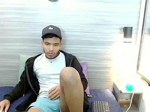 Snapshot of CamiloBuck chatting on 10-23-25, 02:00 CamiloBuck online show from 10-23-25, 02:00