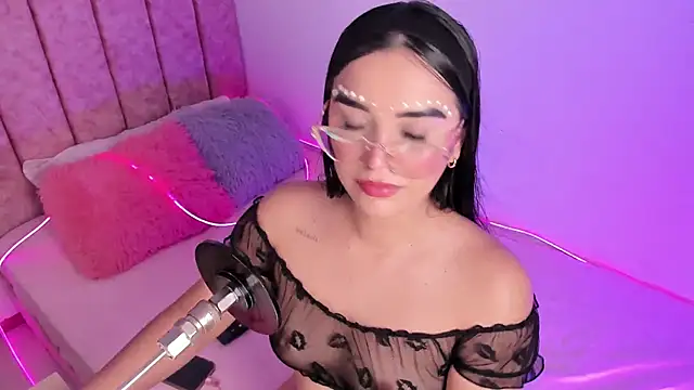 laana foxx online show from 06-12-26, 11:03