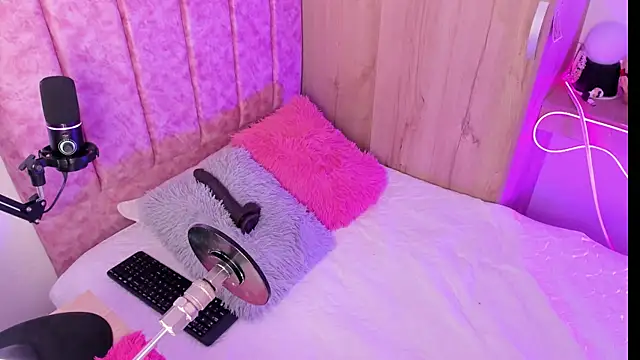 laana foxx online show from 07-09-26, 10:58