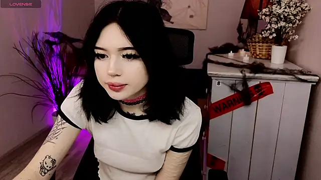 Emma Kirks online show from 10-30-25, 10:38