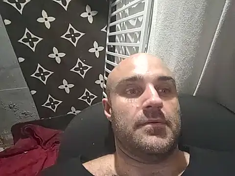 BulbasaurIsmettv online show from 08-04-26, 05:37
