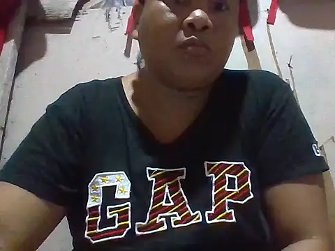 Snapshot of xxmysweetpinayy69 chatting on 10-23-25, 12:43 xxmysweetpinayy69 online show from 10-23-25, 12:43
