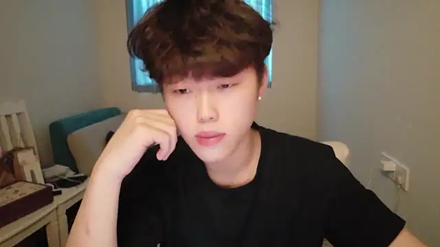 L1kuto online show from 02-11-26, 08:52