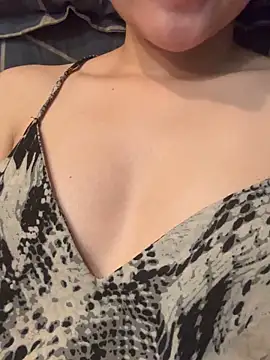 Snapshot of Emily-y chatting on 02-01-26, 12:48 Emily-y online show from 02-01-26, 12:48