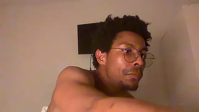 Snapshot of Albert_Madrid chatting on 06-24-26, 05:12 Albert Madrid online show from 06-24-26, 05:12