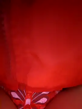 Snapshot of YennyeLa chatting on 02-12-26, 01:11 YennyeLa online show from 02-12-26, 01:11