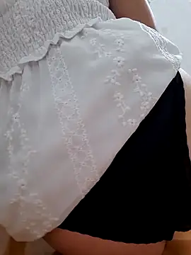 YennyeLa online show from 03-28-26, 12:54