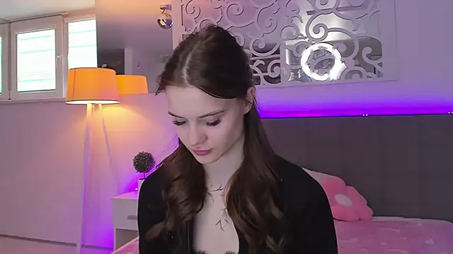 LuisaClover online show from 03-14-26, 01:16