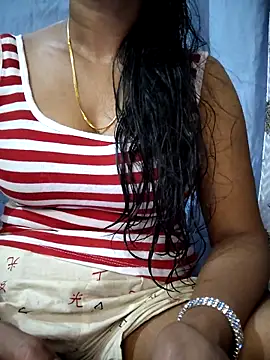 Ezabelljohn online show from 04-13-26, 10:54