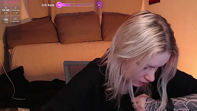 CherryNight6 online show from 12-22-25, 10:07