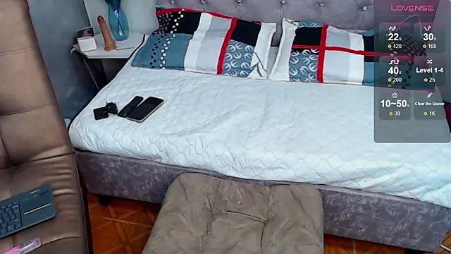 mary luckaysha online show from 11-15-25, 06:26