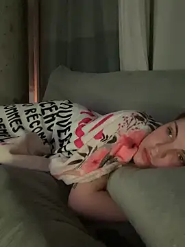 elliepixie online show from 03-01-26, 05:42