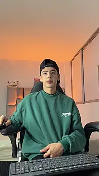 Sebastian Reed online show from 02-19-26, 07:26