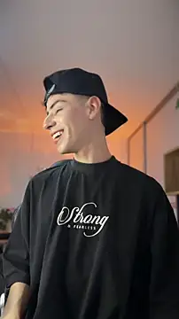 Sebastian Reed online show from 03-04-26, 05:13