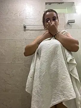 sofia montclair online show from 04-27-26, 04:27