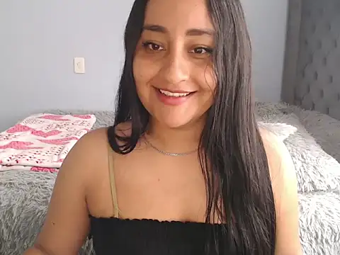 cute8smile online show from 12-17-25, 03:51