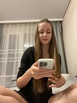 Angel hotyy online show from 10-29-25, 07:37