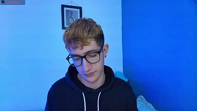 Snapshot of Erick_Taylor3 chatting on 05-30-26, 08:28 Erick Taylor3 online show from 05-30-26, 08:28
