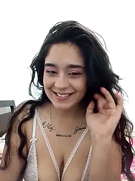 Snapshot of dess-3425 chatting on 10-28-25, 08:22 dess-3425 online show from 10-28-25, 08:22