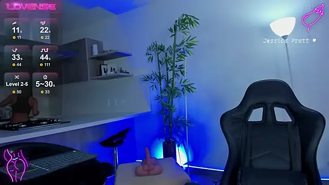 JessicaPratt online show from 12-13-24, 10:13