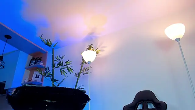 JessicaPratt online show from 03-17-25, 09:45