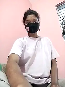 Snapshot of Tushi-10 chatting on 05-07-26, 11:32 Tushi-10 online show from 05-07-26, 11:32