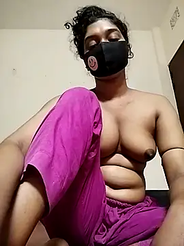 Snapshot of Tushi-10 chatting on 06-05-26, 01:12 Tushi-10 online show from 06-05-26, 01:12