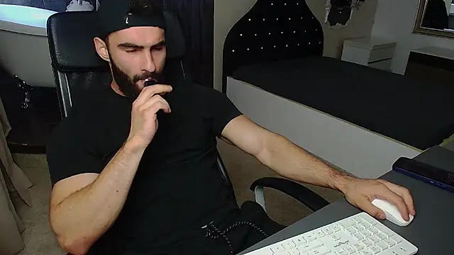 Snapshot of MicahLane chatting on 07-18-26, 04:49 MicahLane online show from 07-18-26, 04:49