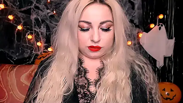 Snapshot of Renee_Cherry chatting on 11-01-25, 02:02 Renee Cherry online show from 11-01-25, 02:02