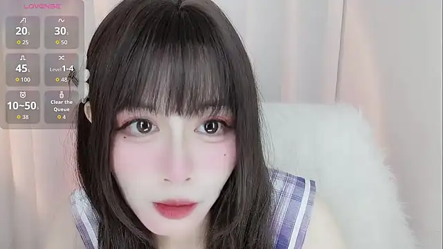 Snapshot of -zhuzhu-999- chatting on 06-01-26, 07:37 -zhuzhu-999- online show from 06-01-26, 07:37